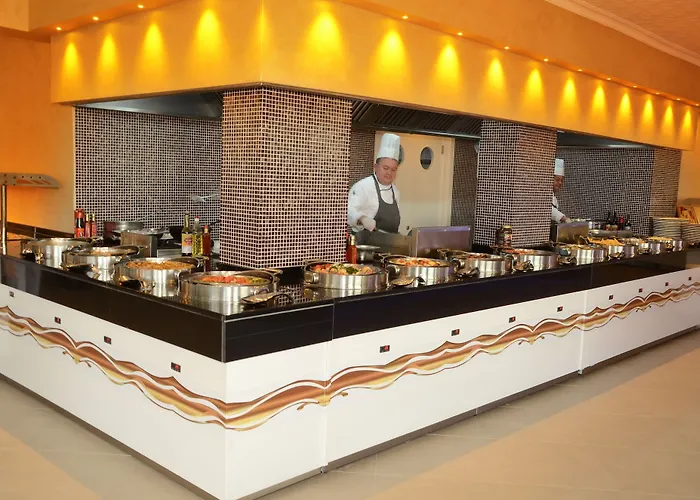 فندق Isla Panorama 4*